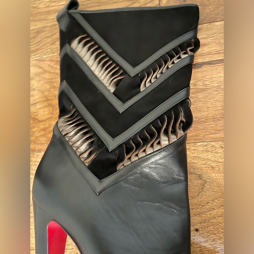 Christian Louboutin Black/Metallic Bronze genuine leather Romy Midcalf Boots